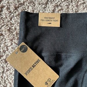 NWT Victorias Secret PINK Active Leggings